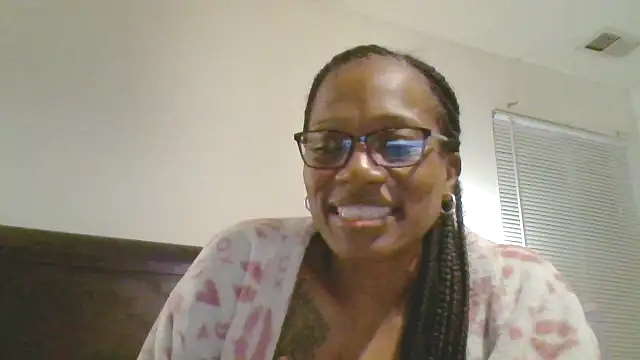 Live cam of SweetParadise00 from  | Watch me live!