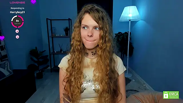 Live cam of RayaNenlia from  | Watch me live!