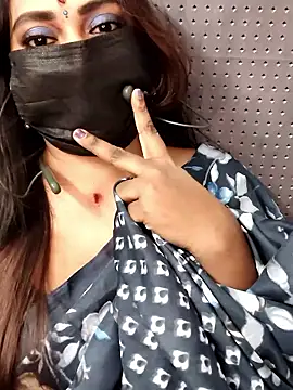 Webcam Model (Cutie_nila26)  is live.Free join now!