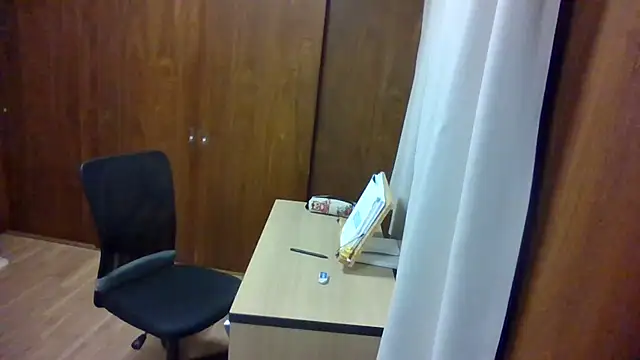 mostlerman live cam screenshot male from Japan on OhMiBod.Show — Interactive Live Cam Play