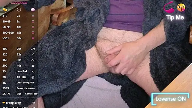 adamdaddybear (M grandpa) - encourage me to cum buzz my Lovense toy