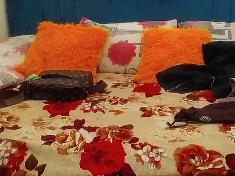 currveybabyxxx - Currveybabyxxx's free webcam - UK Sex Cams