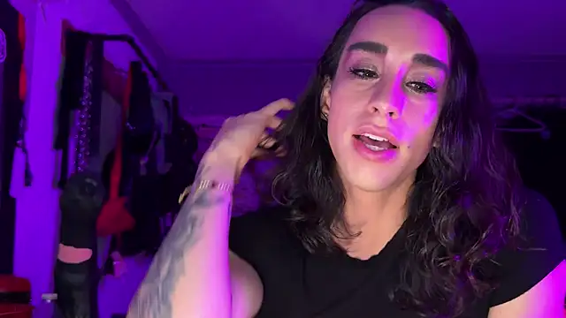 xoFrankie Live Webcam on Stripchat