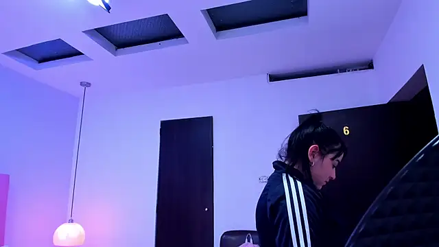  Amy_Ferreira chat room