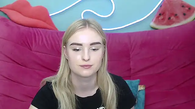 SofySofty live cam screenshot female on Home.Pink — Cozy Live Cams & Chat