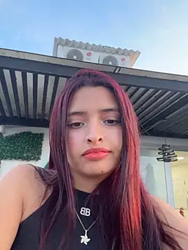  Aithana_Petite chat room