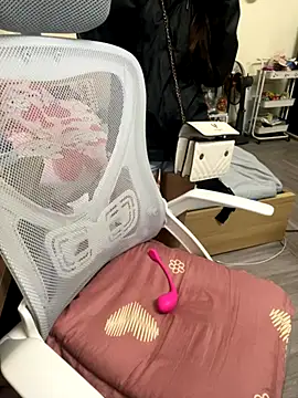 Live sex cam of Mina048