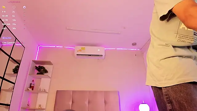 sandroveyra (M twink) - 3 fingers in my ass 💜