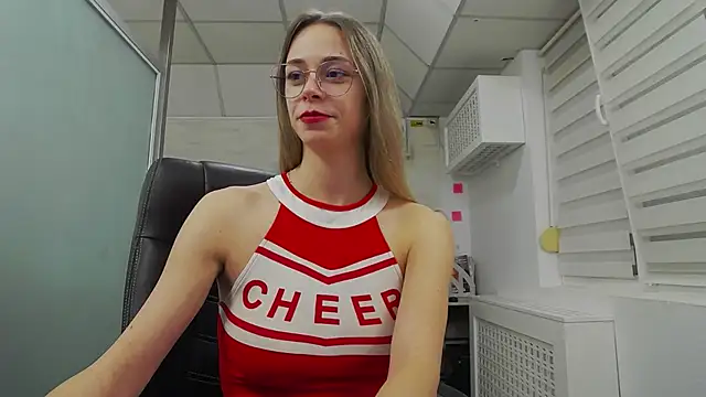 graciecute - GracieCute's free webcam - UK Sex Cams