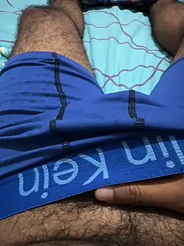 Kevvv17 live cam screenshot male on Ufotopia – Live Cams & Video Chat Community