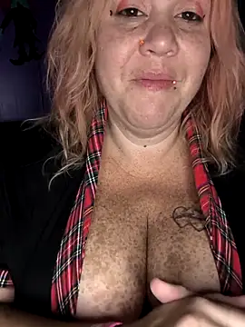 Webcam Model (Courdles)  is live.Free join now!