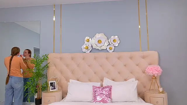 janicecollins (F young) - Controlling my toy 2 minutes