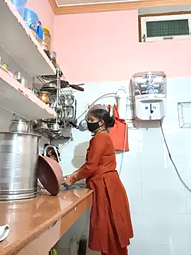 Webcam Model (Sonalihot_)  is live.Free join now!