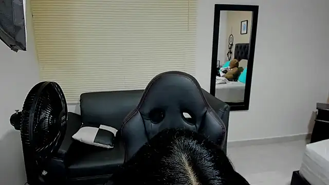 _liilywong (F young) - play with me