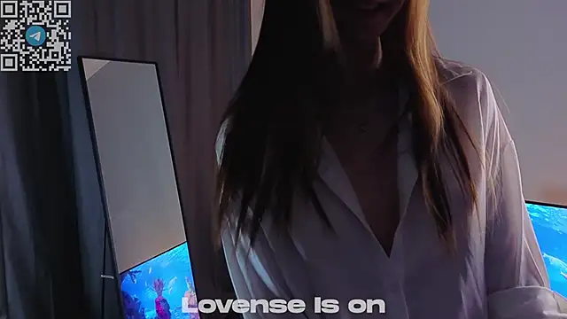 Live sex cam of FalineDowlen