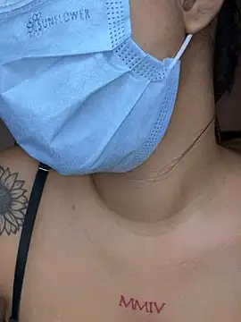 Webcam Model (Hidden__________soul)  is live.Free join now!