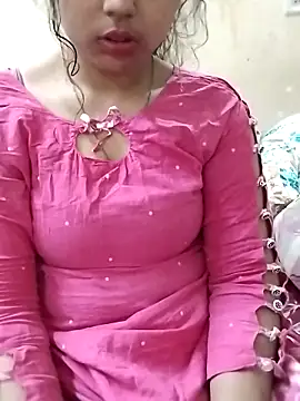 Live webcam thumbnail of Rubi__1 from . Watch my show!