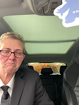 curvy-jinx xxx live show