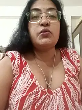 laverniya_ - LAVERNIYA_'s free webcam - UK Sex Cams