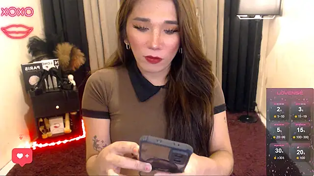 precious_RoseDoll live cam screenshot trannies on Squirt Show – Wet & Wild Live Cams