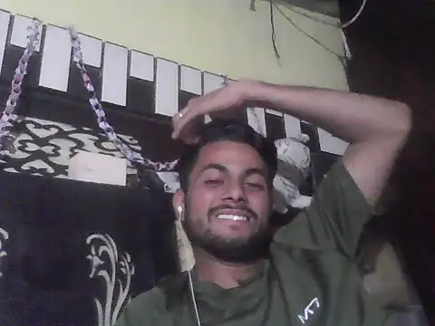 stubborndesiboy (Ask my age) - i lost my phone and i want to buy a new