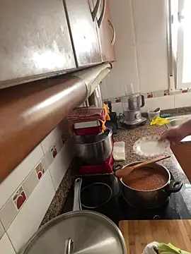 eroticvenetian (Ask my age) - SHOW VENETIAN HAIRY ASSHOLE