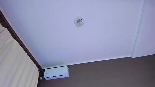  NikkiBustt chat room