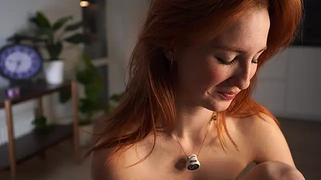 esmacrumbley (F teen) - OIL ON MY ASS + SPANKS!