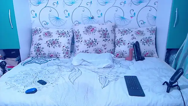 demiemorre (Ask my age) - make me wet