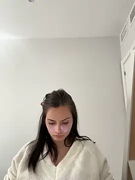 prettylittlefooxy live cam screenshot female on Ufotopia – Live Cams & Video Chat Community