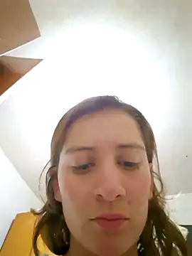 Webcam Model (aytanna_torrez)  is live.Free join now!