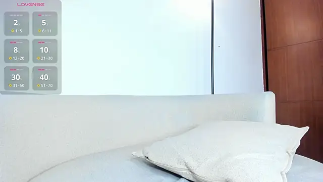 zully_arab - Zully_arab's free webcam - UK Sex Cams