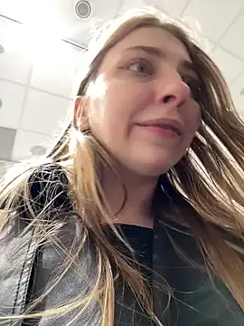 sunny___bunny (F young) - squirt fountain on floor in men's bathro