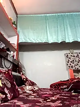 Webcam Model (FIVAA)  is live.Free join now!