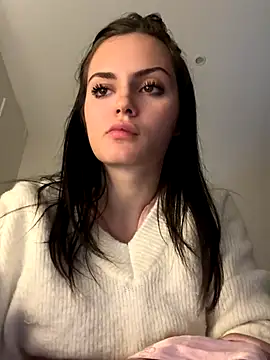  prettylittlefooxy chat room