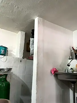 Webcam Model (siri_duque)  is live.Free join now!