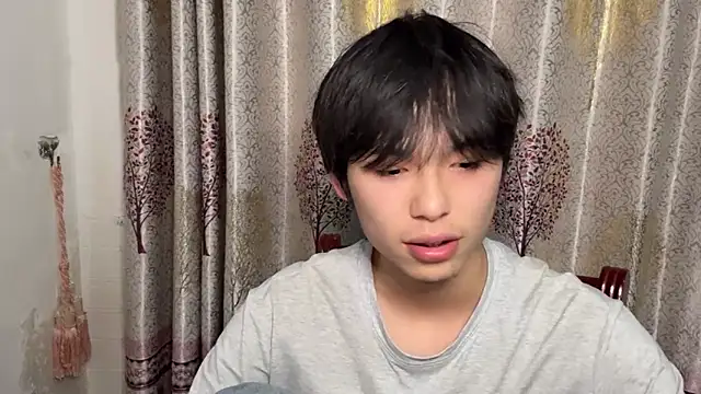 w5206t (M twink) - 20个俯卧撑