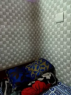 Webcam Model (True_love_02)  is live.Free join now!