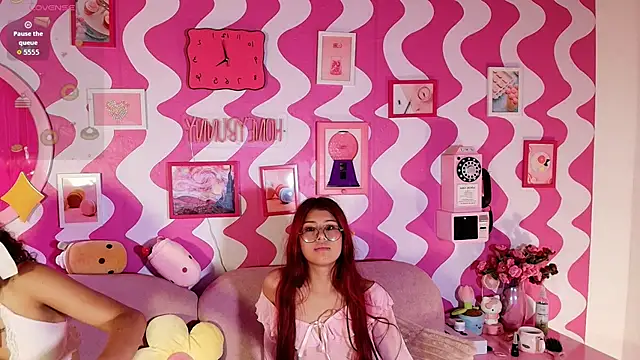 candygirls_xoxo - Candygirls_xoxo's free webcam - UK Sex Cams