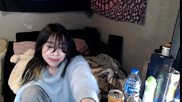 london_ray (F teen) - win a 24 tk private :)