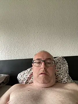 ronaldo50_dk (M mature) - Masturbate