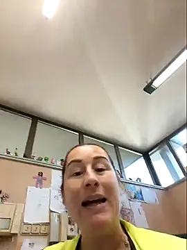 bichota85 (F milf) - Show tetas 5min