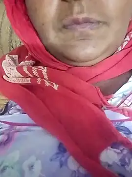 Webcam Model (aunty_sumy)  is live.Free join now!