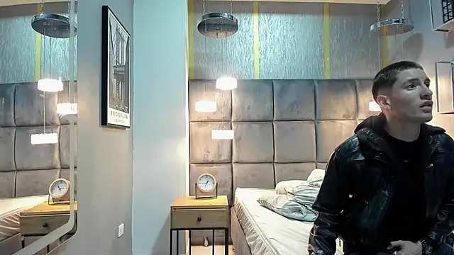 hunterheat_ (M twink) - play rolex