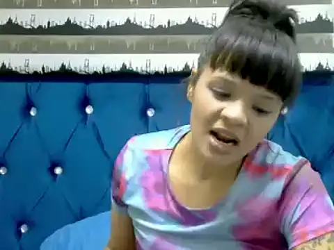 twinkletoes29 - TwinkleToes29's free webcam - UK Sex Cams