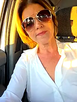 Webcam Model (Melody73)  is live.Free join now!