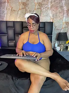 Webcam Model (AranzalatinBlaks1)  is live.Free join now!