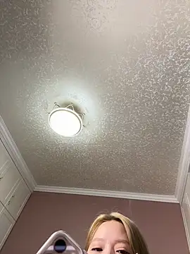 redrose520's Stripchat show and profile