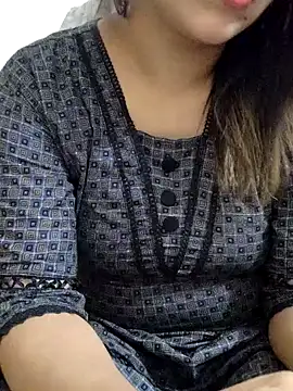 Webcam Model (Tanha18)  is live.Free join now!