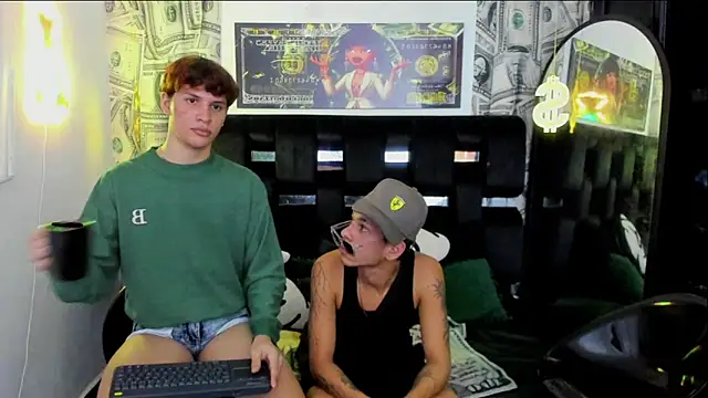 Live group webcam of Magic_Duo